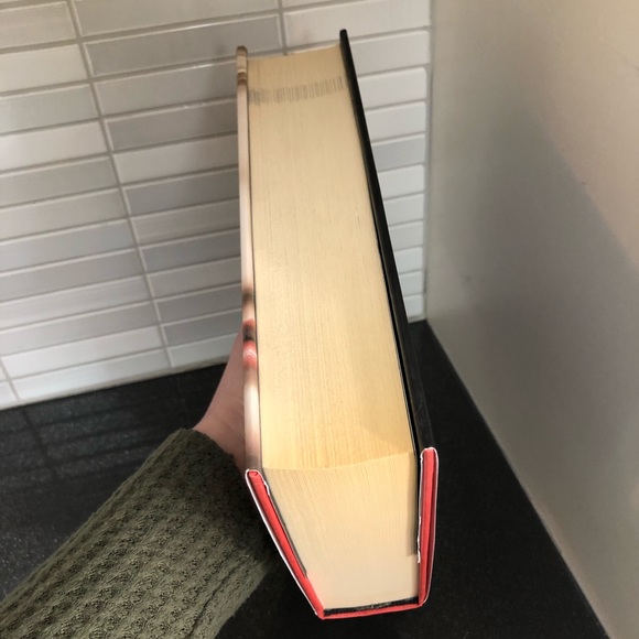 The Vampire Diaries The Return: Nightfall hardcover - Picture 8 of 9